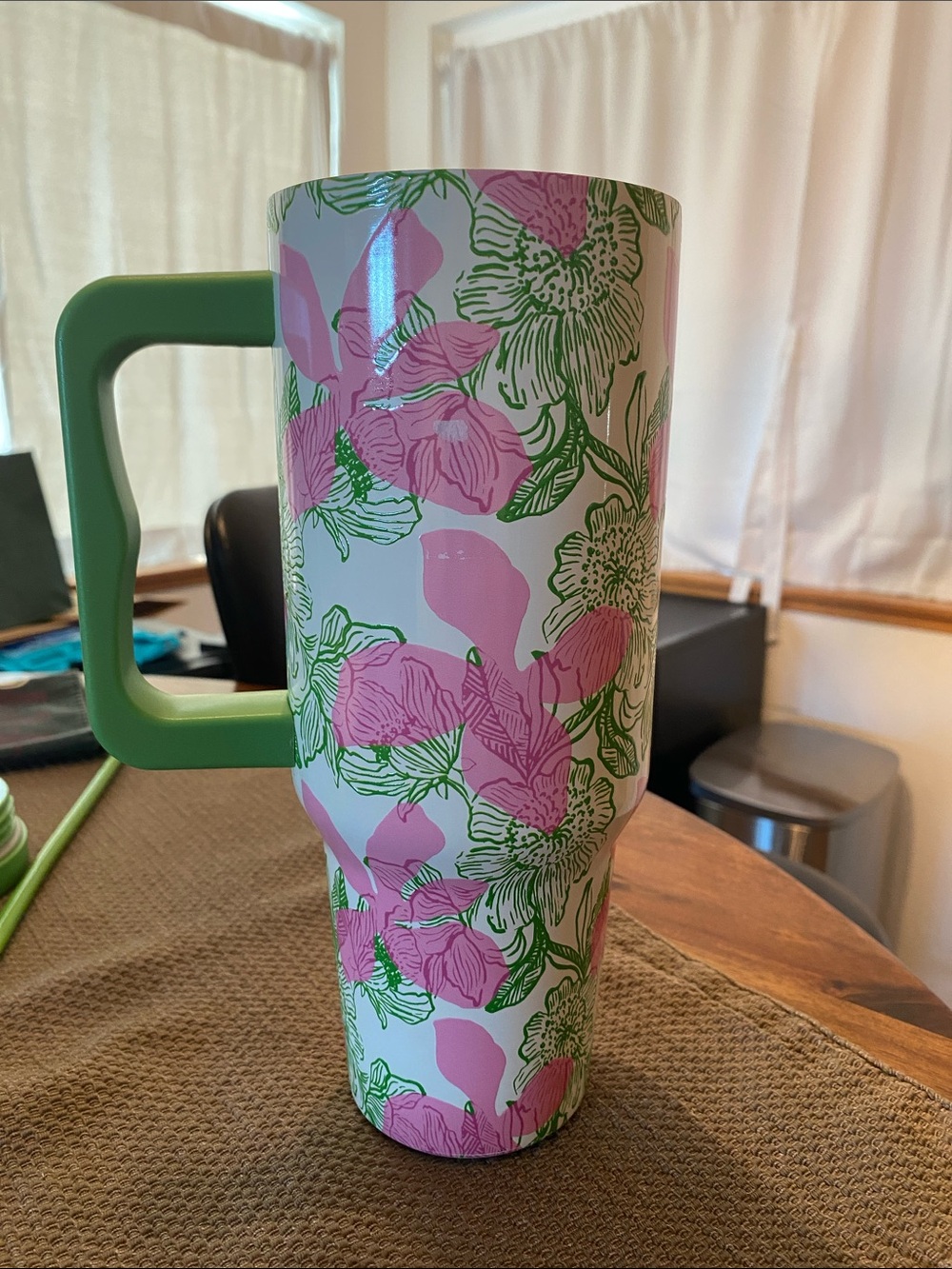 Lilly Pulitzer Insulated Travel Tumbler Multi Sunset Shadows print